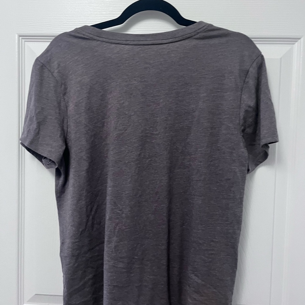 ✨ Celestial Embroidered Lucky Brand Tee - Picture 9 of 10